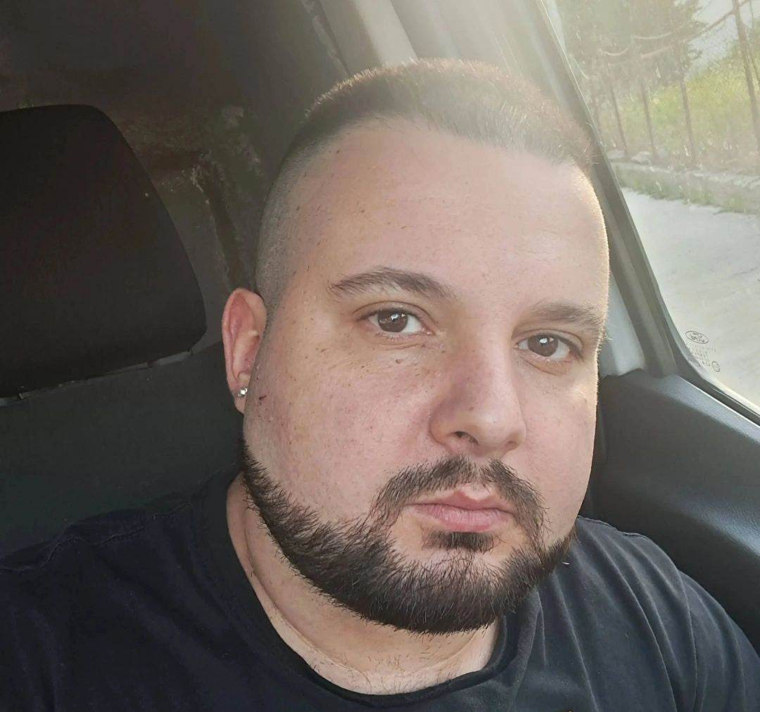 <em><strong>Andrija V.</strong></em>