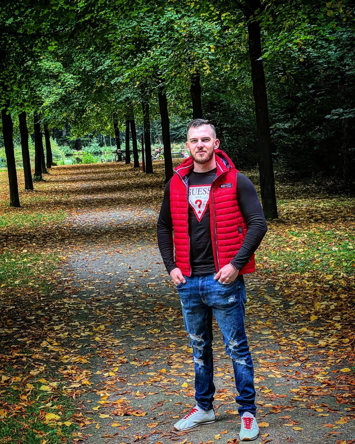 <em><strong>Aleksandar T.</strong></em>